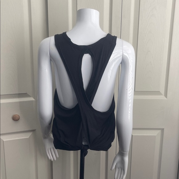 Alala Flyback  tie back  Luxury Athleisure Workout tank Top.  CONT E - Picture 1 of 15